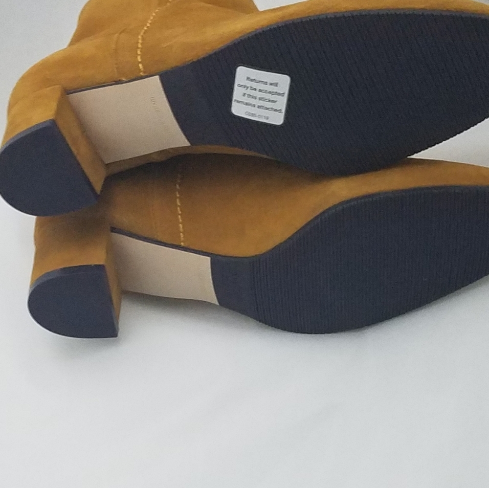 Stuart Weitzman Booties - image 2